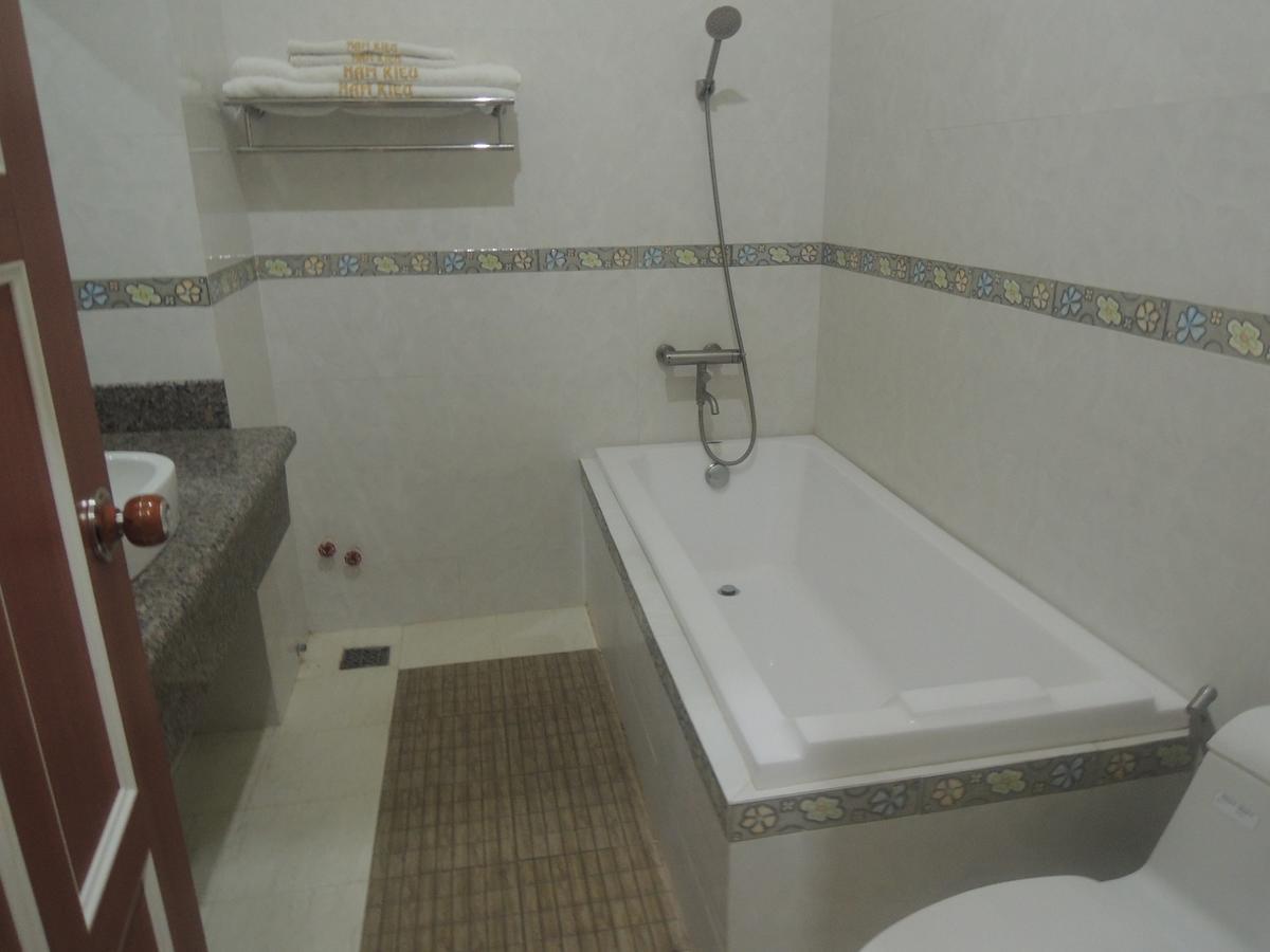 Nam Kieu Hotel Ca Mau Bagian luar foto